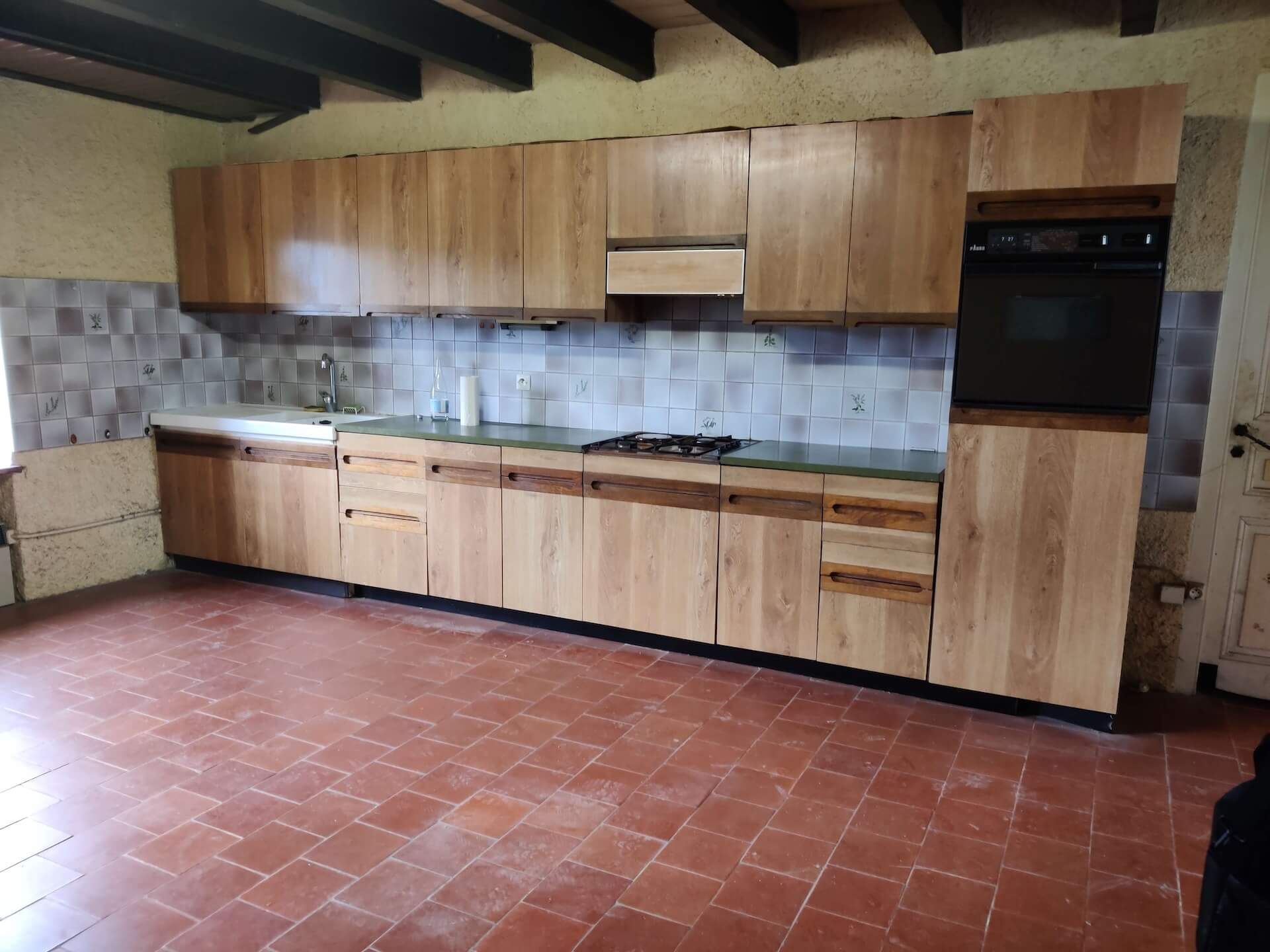 14   Cuisine Pierreclos Av Tvx