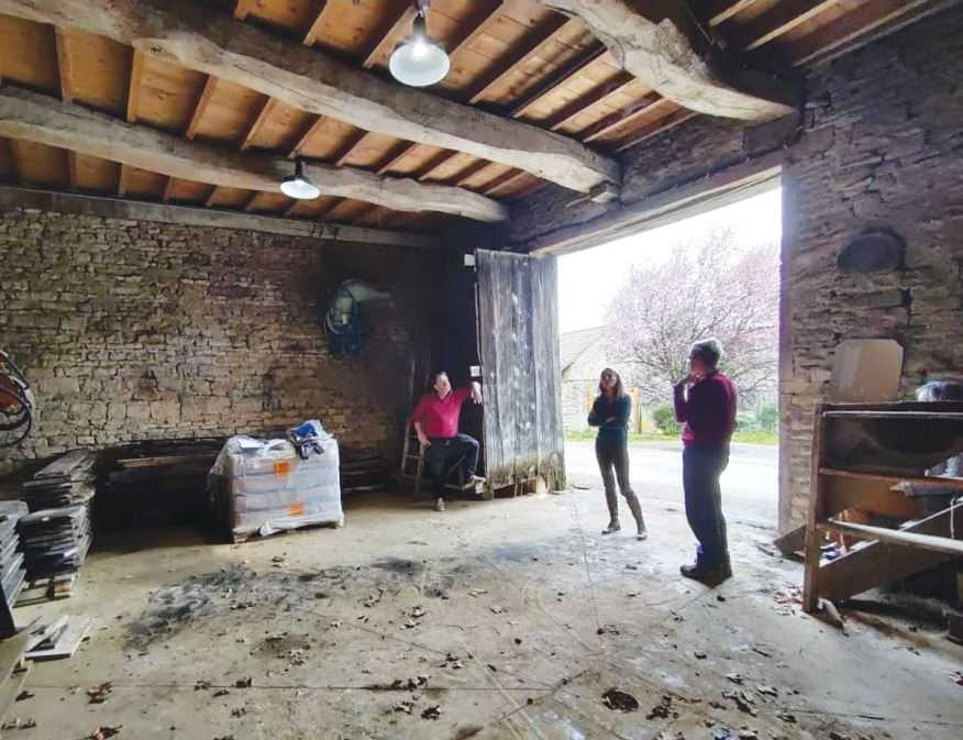 10   Salon Tournus Av Tvx